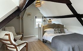 Bridport Town Centre Flat